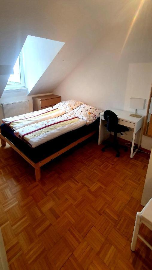 Privat Zimmer In Bad Homburg Bei Kurhaus Бад-Хомбург-фор-дер-Хёэ Экстерьер фото